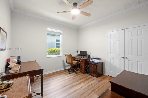 Casa en venta en Naples, Florida, 4 dormitorios, 289.86 m2 № 1927748 - foto 28