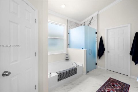 Casa en venta en Naples, Florida, 4 dormitorios, 289.86 m2 № 1927748 - foto 27