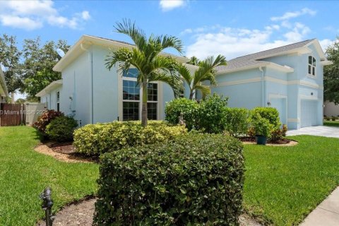 Casa en venta en Naples, Florida, 4 dormitorios, 289.86 m2 № 1927748 - foto 2