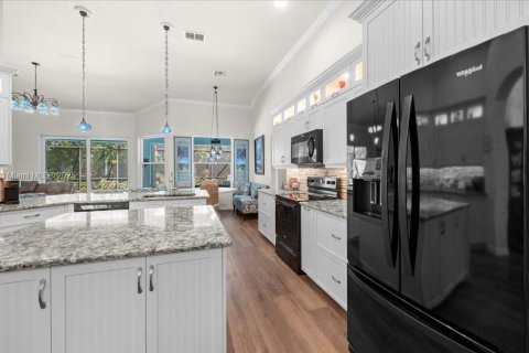Casa en venta en Naples, Florida, 4 dormitorios, 289.86 m2 № 1927748 - foto 18