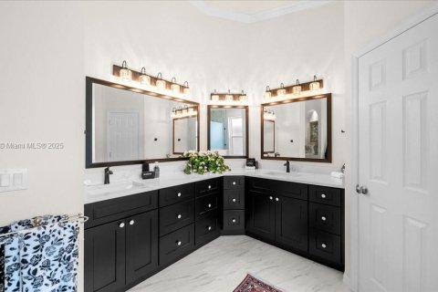 Casa en venta en Naples, Florida, 4 dormitorios, 289.86 m2 № 1927748 - foto 26