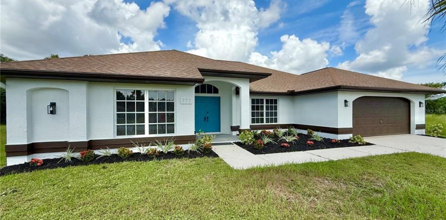 House in Port Charlotte, Florida 4 bedrooms, 202.71 sq.m. № 1858099