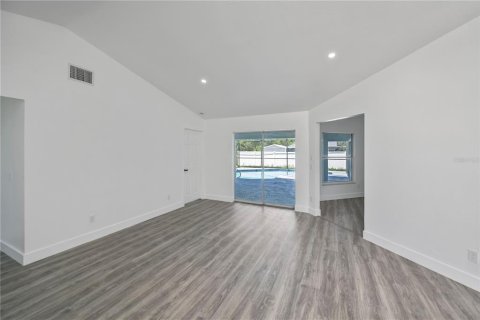 House in Port Charlotte, Florida 4 bedrooms, 202.71 sq.m. № 1858099 - photo 17