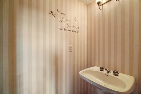 House in Winter Garden, Florida 3 bedrooms, 216.46 sq.m. № 1775654 - photo 21