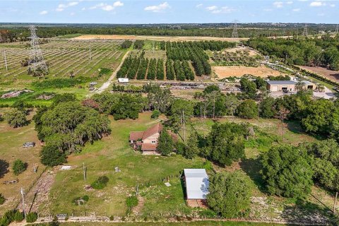 House in Winter Garden, Florida 3 bedrooms, 216.46 sq.m. № 1775654 - photo 5