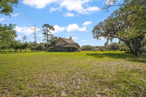 House in Winter Garden, Florida 3 bedrooms, 216.46 sq.m. № 1775654 - photo 17