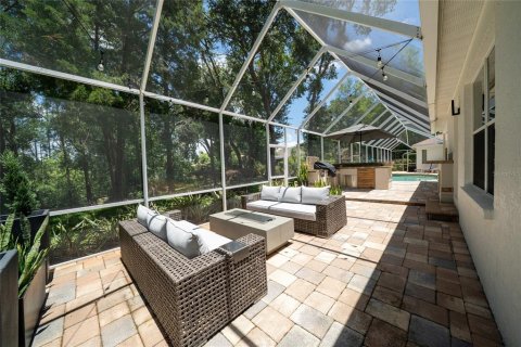 House in Lutz, Florida 3 bedrooms, 290.78 sq.m. № 1736262 - photo 3