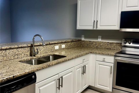 Condo in Doral, Florida, 3 bedrooms  № 1921849 - photo 5