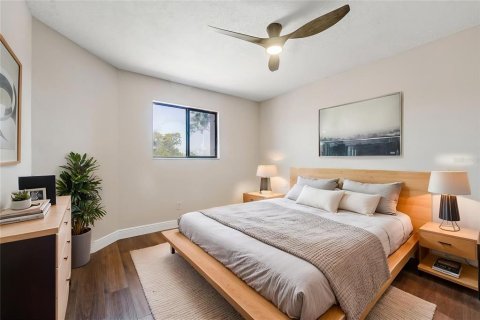 Townhouse in Port Richey, Florida 2 bedrooms, 146.79 sq.m. № 1602308 - photo 27