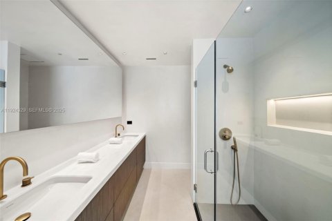 Снять в аренду виллу или дом в Майами-Бич, Флорида 4 спальни, 343.92м2, № 1982611 - фото 25