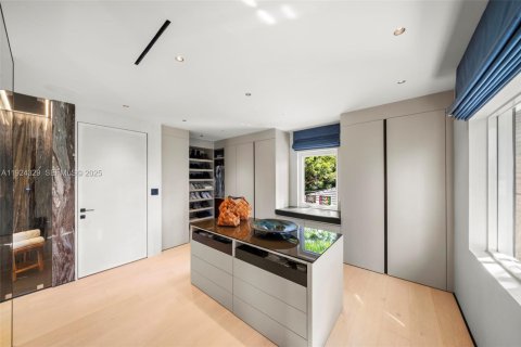 Снять в аренду виллу или дом в Майами-Бич, Флорида 4 спальни, 343.92м2, № 1982611 - фото 20