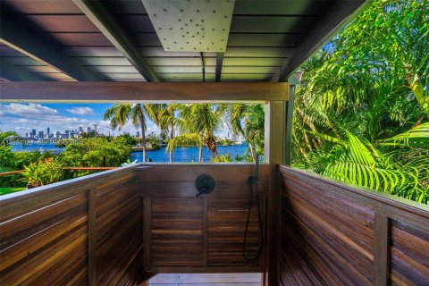 Снять в аренду виллу или дом в Майами-Бич, Флорида 4 спальни, 343.92м2, № 1982611 - фото 14