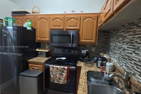 Купить кондоминиум в Майами, Флорида 3 спальни, 121.89м2, № 2016431 - фото 3