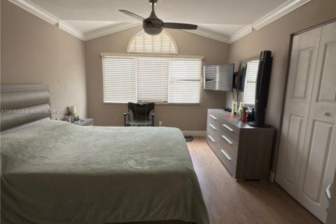 Купить кондоминиум в Майами, Флорида 3 спальни, 121.89м2, № 2016431 - фото 16