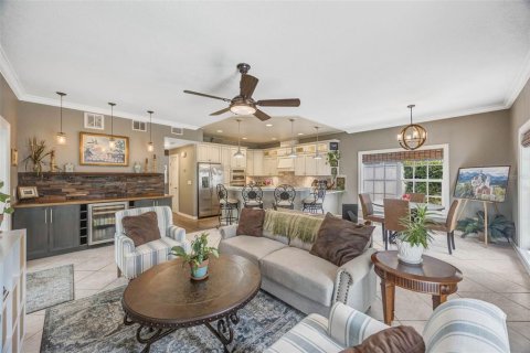 Casa en venta en Saint Petersburg, Florida, 3 dormitorios, 227.8 m2 № 2118037 - foto 17