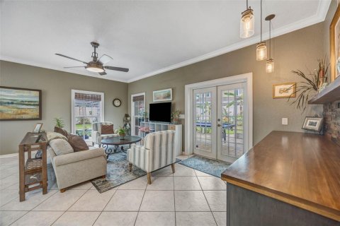 Casa en venta en Saint Petersburg, Florida, 3 dormitorios, 227.8 m2 № 2118037 - foto 14
