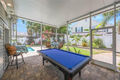 Casa en venta en Saint Petersburg, Florida, 3 dormitorios, 227.8 m2 № 2118037 - foto 19