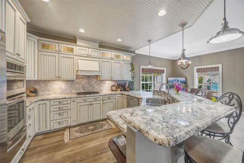 Casa en venta en Saint Petersburg, Florida, 3 dormitorios, 227.8 m2 № 2118037 - foto 9