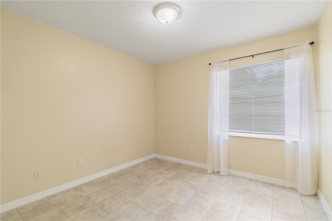 House in Zephyrhills, Florida 3 bedrooms, 151.62 sq.m. № 1776812 - photo 3