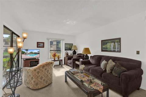 Condominio en venta en Coconut Creek, Florida, 2 dormitorios, 88.72 m2 № 2045924 - foto 7