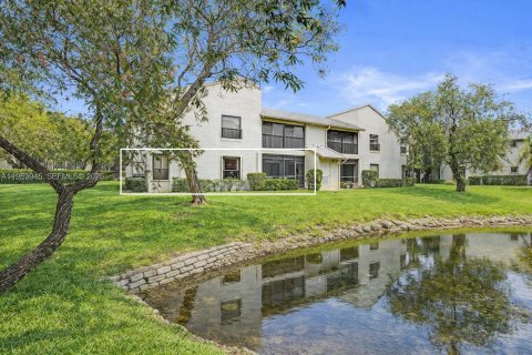 Condominio en venta en Coconut Creek, Florida, 2 dormitorios, 88.72 m2 № 2045924 - foto 5