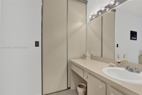 Condominio en venta en Coconut Creek, Florida, 2 dormitorios, 88.72 m2 № 2045924 - foto 20