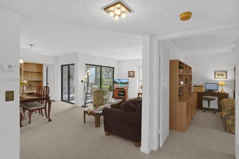 Condominio en venta en Coconut Creek, Florida, 2 dormitorios, 88.72 m2 № 2045924 - foto 6