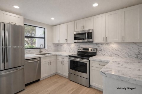 Condominio en venta en Coconut Creek, Florida, 2 dormitorios, 88.72 m2 № 2045924 - foto 4