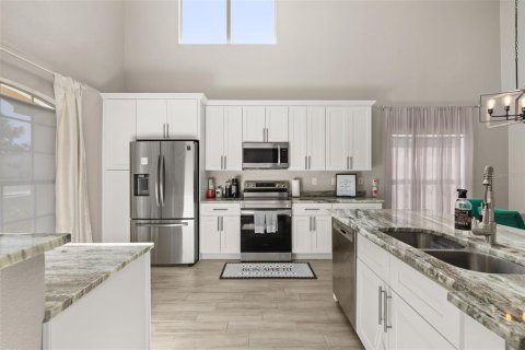 Casa en venta en Clermont, Florida, 4 dormitorios, 229.93 m2 № 2306403 - foto 5