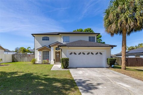 House in Clermont, Florida 4 bedrooms, 229.93 sq.m. № 2306403