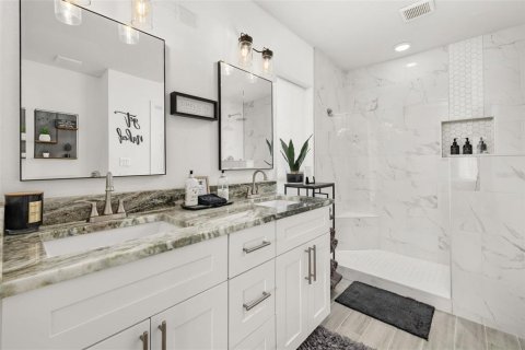Casa en venta en Clermont, Florida, 4 dormitorios, 229.93 m2 № 2306403 - foto 24