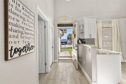 Casa en venta en Clermont, Florida, 4 dormitorios, 229.93 m2 № 2306403 - foto 3