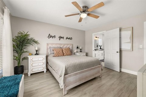 Casa en venta en Clermont, Florida, 4 dormitorios, 229.93 m2 № 2306403 - foto 20