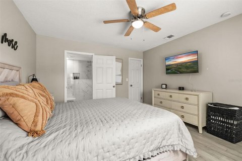 Casa en venta en Clermont, Florida, 4 dormitorios, 229.93 m2 № 2306403 - foto 28