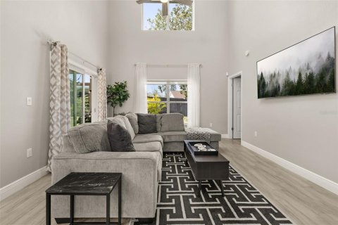 Casa en venta en Clermont, Florida, 4 dormitorios, 229.93 m2 № 2306403 - foto 14