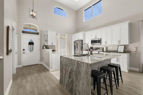 Casa en venta en Clermont, Florida, 4 dormitorios, 229.93 m2 № 2306403 - foto 4