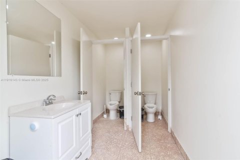 Villa ou maison à vendre à Homestead, Floride: 5 chambres, 450.02 m2 № 1972609 - photo 24