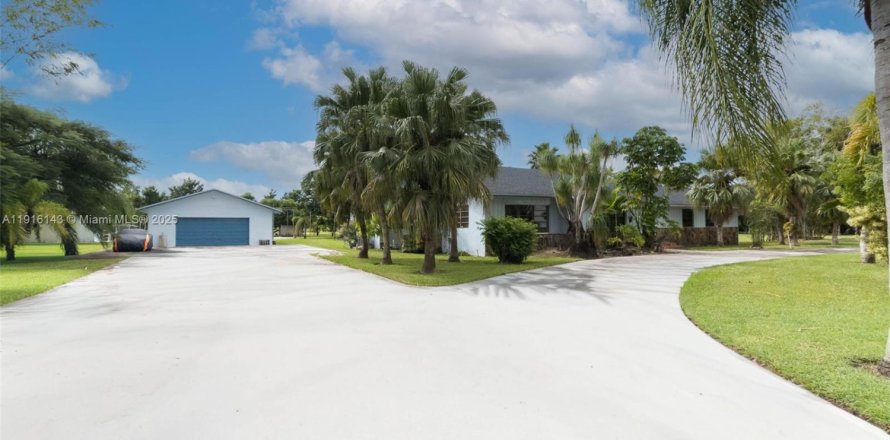 Villa ou maison à Homestead, Floride 5 chambres, 450.02 m2 № 1972609