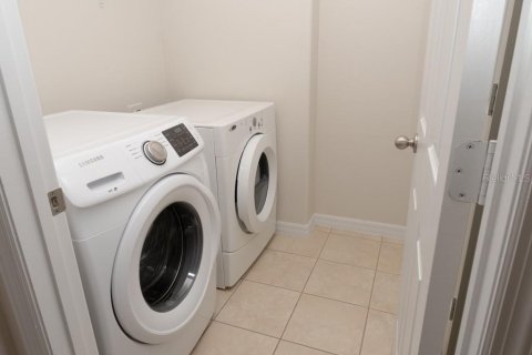 Touwnhouse à louer à Orlando, Floride: 3 chambres, 148.74 m2 № 2412625 - photo 10