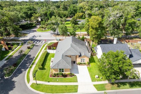 Villa ou maison à vendre à Altamonte Springs, Floride: 3 chambres, 225.75 m2 № 2131782 - photo 3