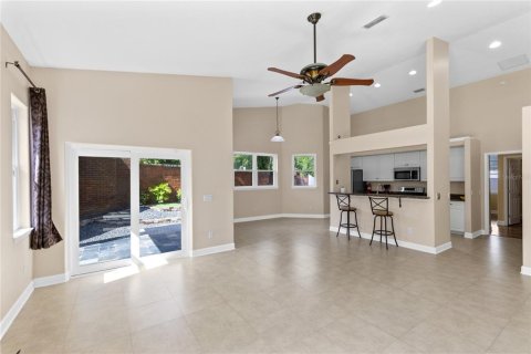 Villa ou maison à vendre à Altamonte Springs, Floride: 3 chambres, 225.75 m2 № 2131782 - photo 8
