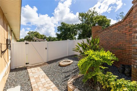 Villa ou maison à vendre à Altamonte Springs, Floride: 3 chambres, 225.75 m2 № 2131782 - photo 28