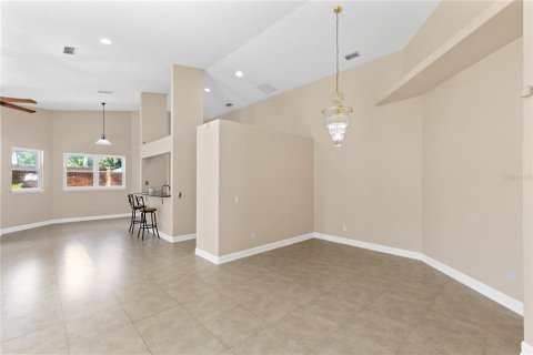 Villa ou maison à vendre à Altamonte Springs, Floride: 3 chambres, 225.75 m2 № 2131782 - photo 9