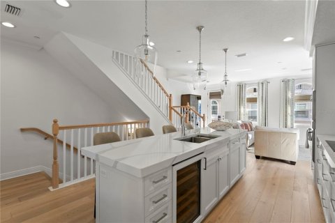 Touwnhouse à vendre à Saint Petersburg, Floride: 3 chambres, 202.53 m2 № 2420469 - photo 6