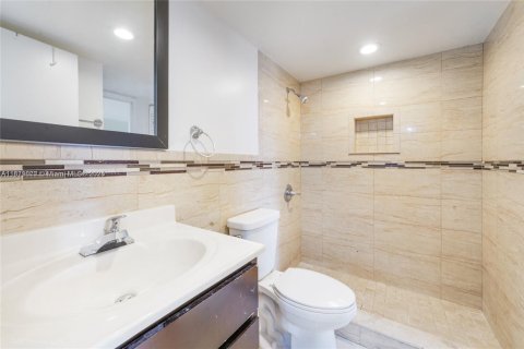 Купить кондоминиум в Майами, Флорида 2 спальни, 67.63м2, № 1930043 - фото 7