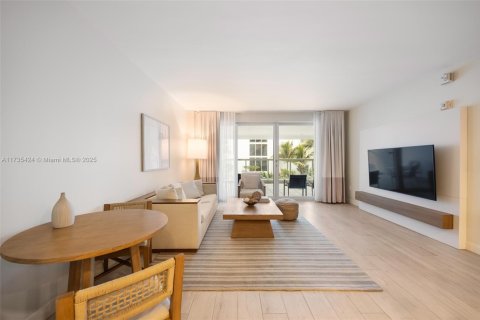 Condominio en venta en Fort Lauderdale, Florida, 1 dormitorio, 90.86 m2 № 1977124 - foto 5