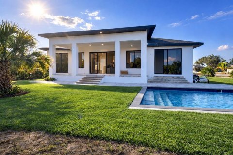 Villa ou maison à vendre à Port Charlotte, Floride: 4 chambres, 200.02 m2 № 2147910 - photo 28