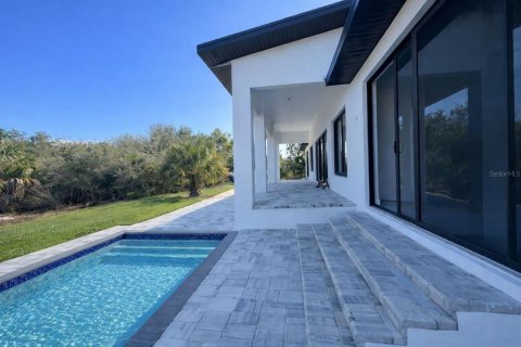 Villa ou maison à vendre à Port Charlotte, Floride: 4 chambres, 200.02 m2 № 2147910 - photo 5