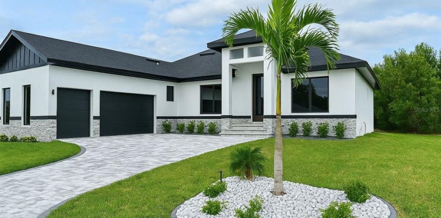 Villa ou maison à Port Charlotte, Floride 4 chambres, 200.02 m2 № 2147910