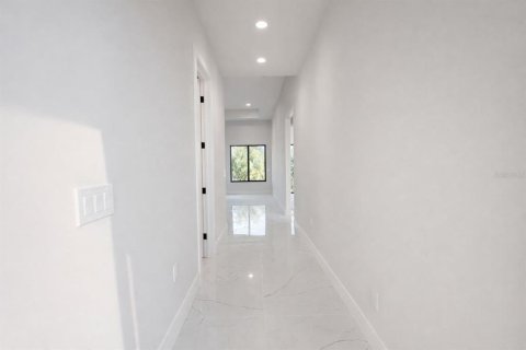 Villa ou maison à vendre à Port Charlotte, Floride: 4 chambres, 200.02 m2 № 2147910 - photo 20